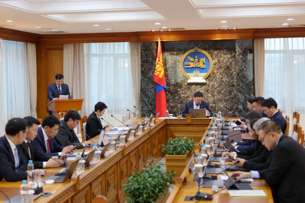 ЗГ: Төрийн албан хаагчийн нэг удаагийн буцалтгүй тусламжийг хууль ёсны өвлөгчид нь олгохоор боллоо