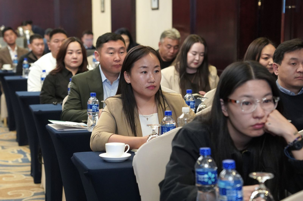 Автозамын дотоодын ААН-үүдийн төлөөлөгчид Дэлхийн банкны мэргэжилтнүүдээс суралцлаа