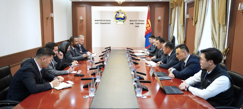 Дэлхийн банкны Зам, тээврийн ахлах мэргэжилтэн Эдвард Эндрью Бюкес тэргүүтэй төлөөлөгчдийг хүлээн авч уулзав