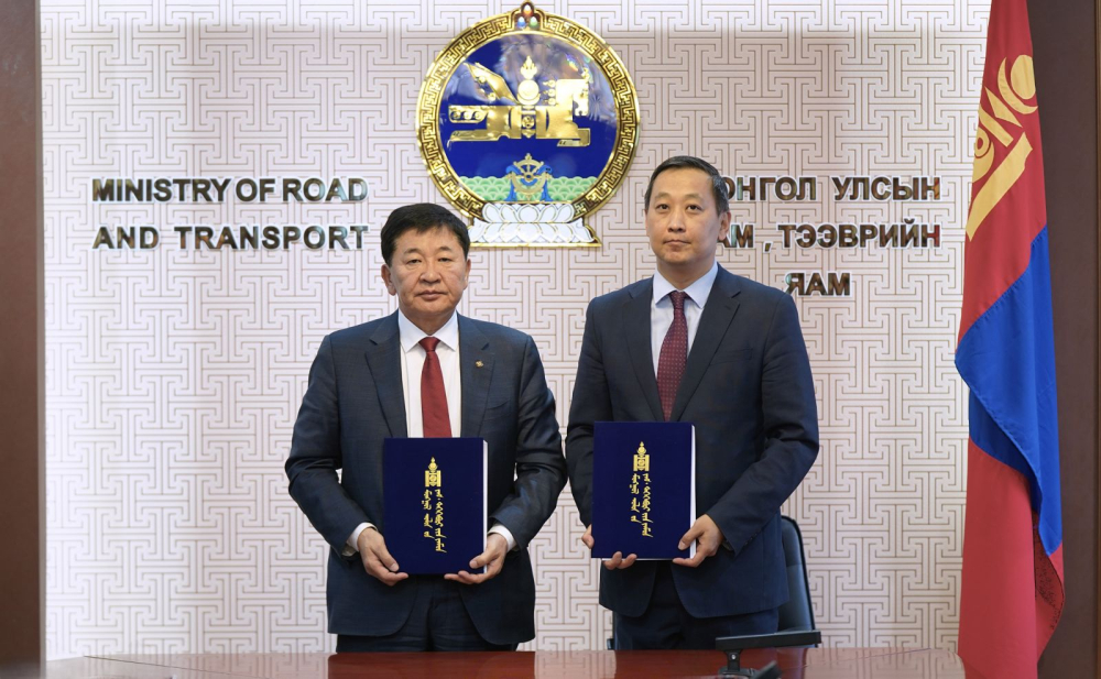 Зам, тээврийн сайд 2026 оны гүйцэтгэлийн төлөвлөгөөнд гарын үсэг зурж албажуулав