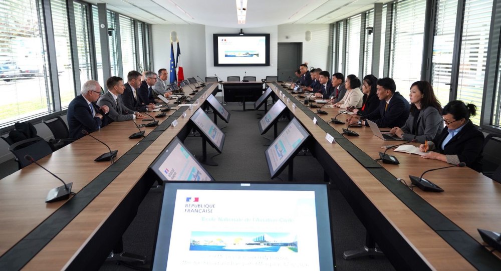 ЗАМ, ТЭЭВРИЙН САЙД Б.ДЭЛГЭРСАЙХАН ENAC-Д АЛБАН УУЛЗАЛТ ХИЙЛЭЭ