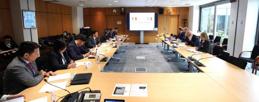 АЙЛЧЛАЛ: БНФУ-ын Иргэний нисэхийн ерөнхий газрын Ерөнхий захирал Chems CHKIOUA-тай уулзлаа