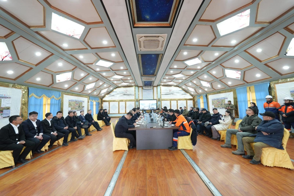 Гашуунсухайт–Ганцмодын хил дамнасан төмөр замын ажлыг эрчимжүүлэхийг үүрэг болгов