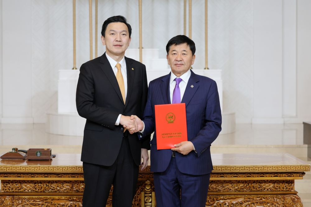 Зам, тээврийн сайдаар Борхүүгийн Дэлгэрсайхан улиран томилогдлоо