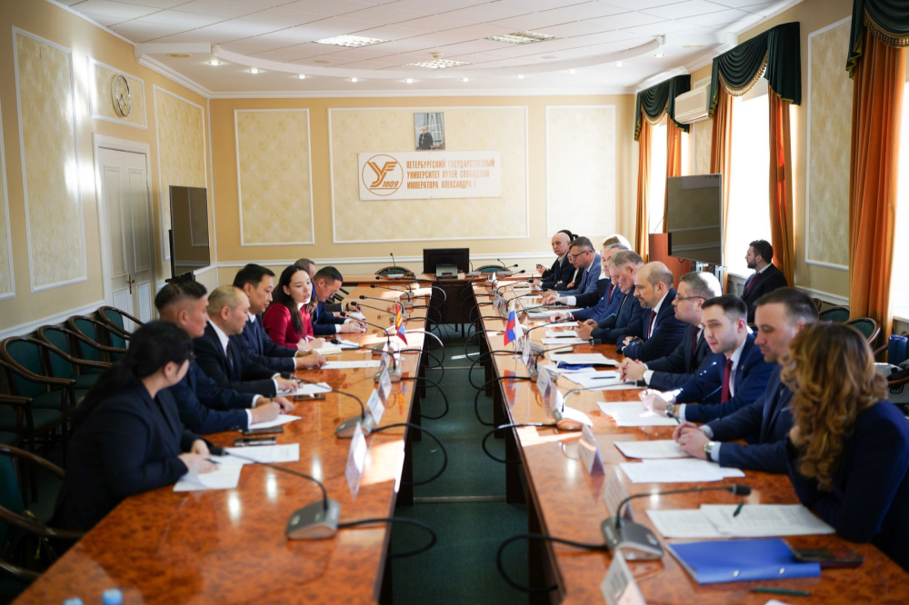 ТӨМӨР ЗАМЫН САЛБАРЫН БОЛОВСОН ХҮЧИН БЭЛТГЭХ ЧИГЛЭЛЭЭР ОХУ-ЫН ТӨМӨР ЗАМЫН ТЭЭВРИЙН АГЕНТЛАГТАЙ ХАМТРАН АЖИЛЛАНА