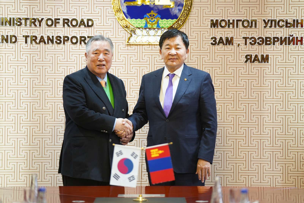 БНСУ-ын Хансео их сургуулийн Ерөнхийлөгч Хам Ги Сон тэргүүтэй төлөөлөгчдийг хүлээн авч уулзлаа