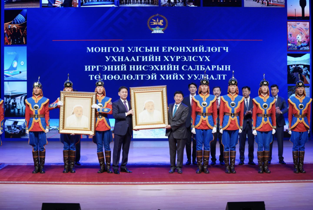 Монгол Улсын Ерөнхийлөгч У.Хүрэлсүх иргэний нисэхийн салбарын төлөөллүүдтэй уулзлаа