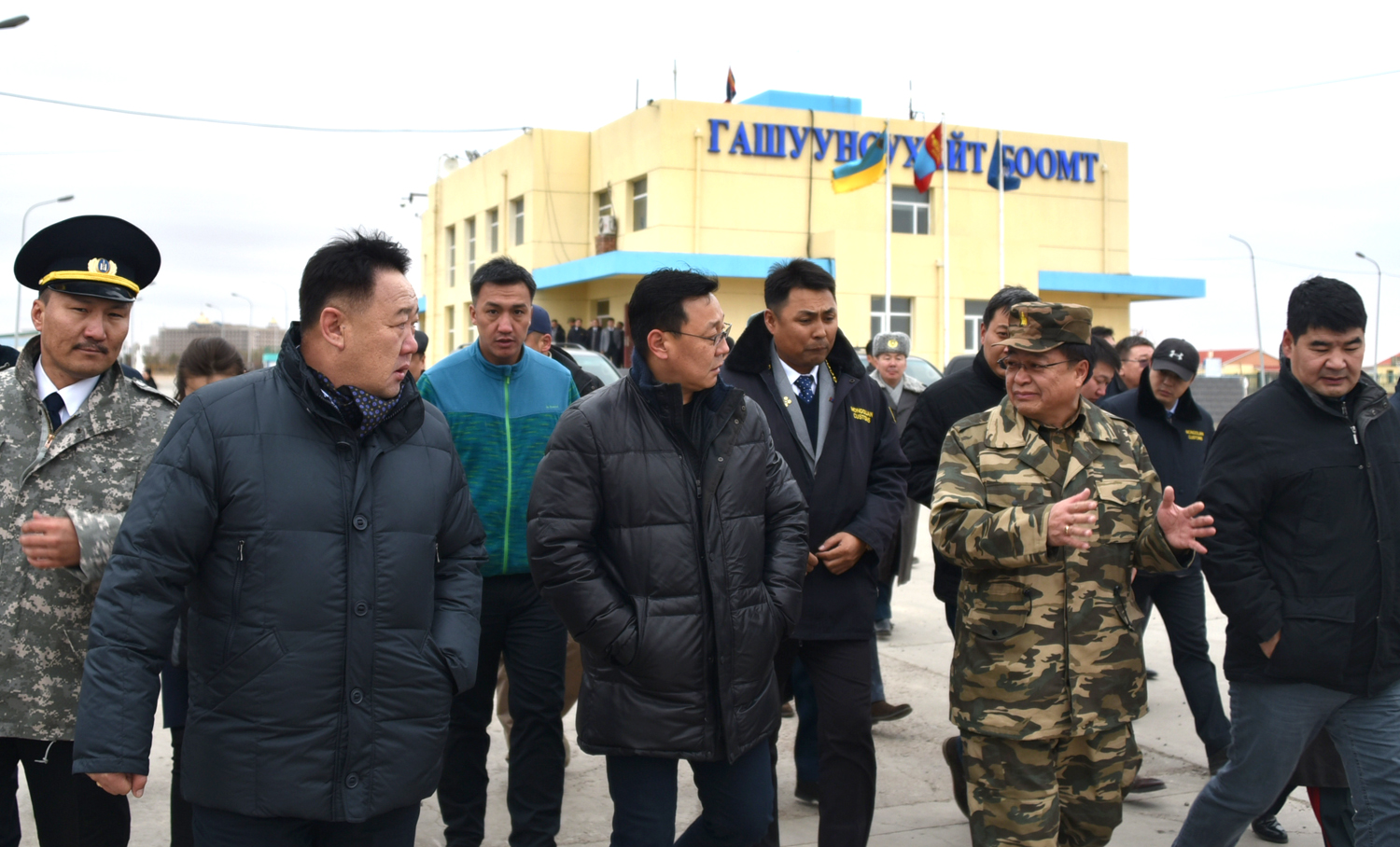 Ж.Эрдэнэбат: Гашуунсухайтад хүн амьдардгийг, нүүрсийг жолооч нар зөөдгийг мартсан байна